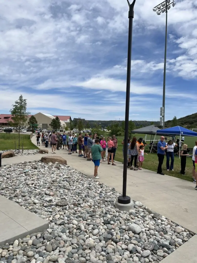Line at KofC Food Tent at the Picnic